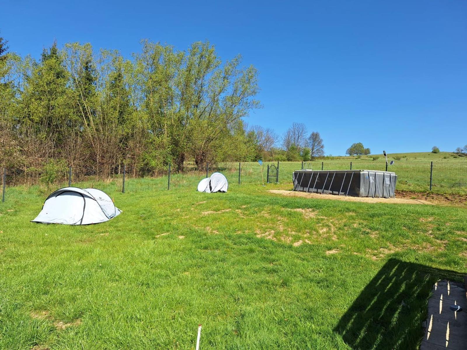 Camping, Zabierz Wlasny Namiot Kameralne Pole Namiotowe Z Basenem Kinem Plenerowym Miejscem Na Ognisko I Placem Zabaw Zywe Zwierzeta Agroturystyka Giebultow  Exterior foto