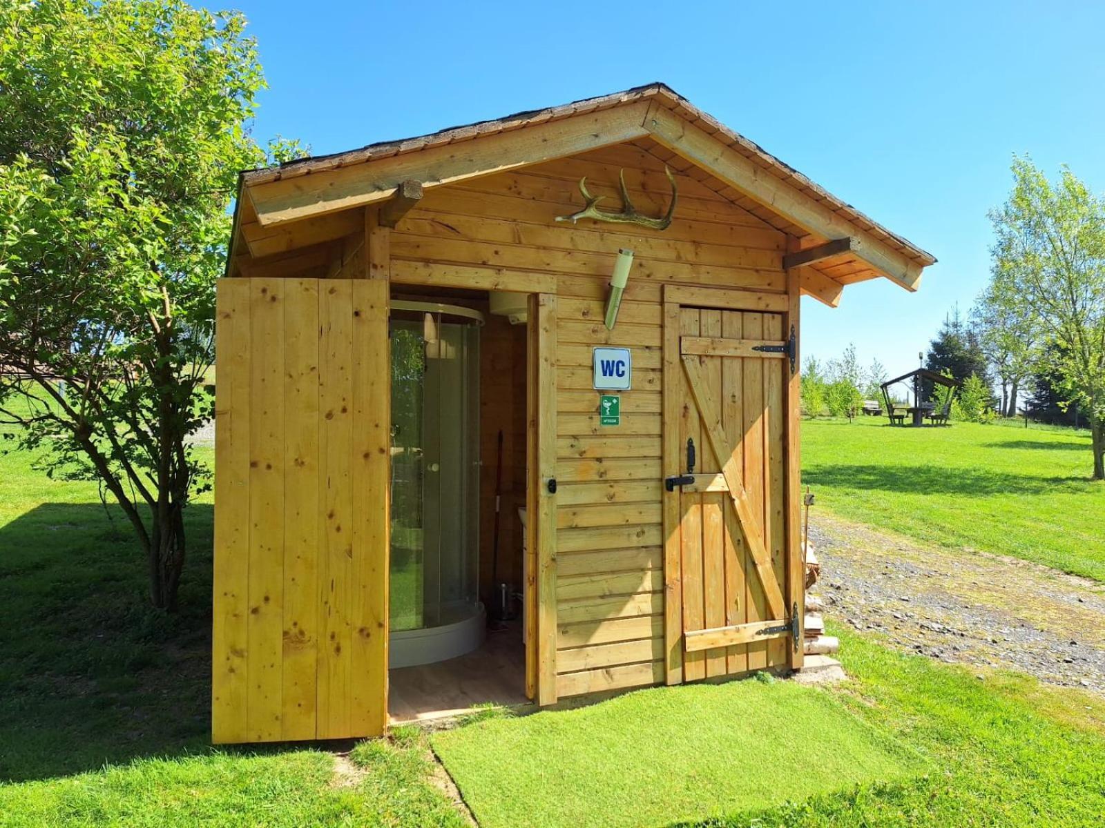 Camping, Zabierz Wlasny Namiot Kameralne Pole Namiotowe Z Basenem Kinem Plenerowym Miejscem Na Ognisko I Placem Zabaw Zywe Zwierzeta Agroturystyka Giebultow  Exterior foto